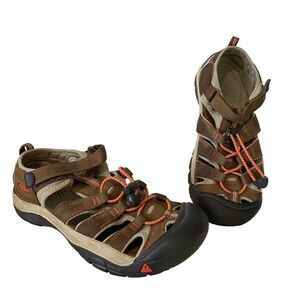 Keen Newport Sandals Washable Size 6